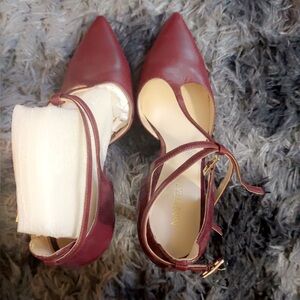 Nine West Red Heels Elegant Design